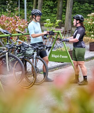 Fotoshooting Gravel - Florian Trykowski
Hügel-Pause Kramer's Biergarten | © (c)floriantrykowski.de