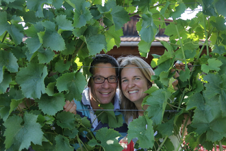 Freundliche Begrueßung durch Familie Haeussermann | © Weingut Haeussermann