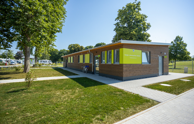 Sanitärgebäude auf dem Wohnmobilpark Bruchsal | © BTMV GmbH