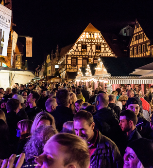 Brettener Weinmarkt bei Nacht | © Oliver Kelller für Stadt Bretten