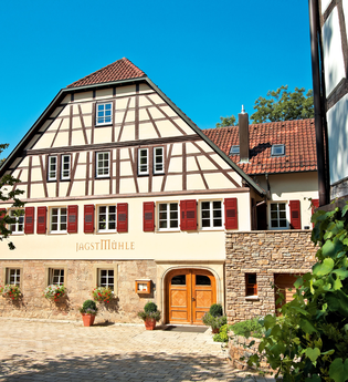 Führung über den Landgasthof & das Hotel Jagstmühle | © Touristikgemeinschaft Hohenlohe e. V. | Landgasthof & Hotel Jagstmühle, Mulfingen