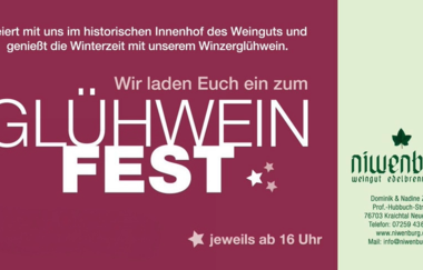 Glühweinfest im historischen Innenhof des Weinguts