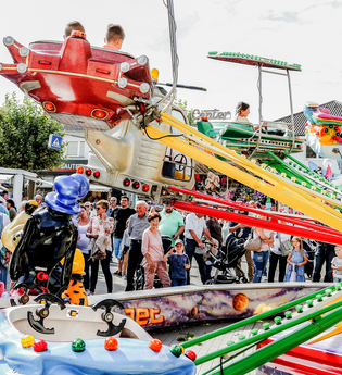 Babyflug in der Ortsmitte