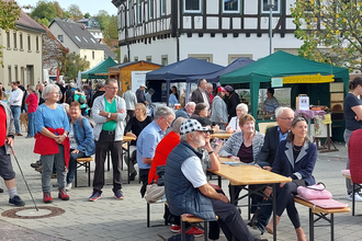 Naturparkmarkt Kürnbach mit verkaufsoffenem Sonntag, Schwarzriesling-Kerwe und Kunsthandwerkermarkt | © Naturpark Stromberg-Heuchelberg