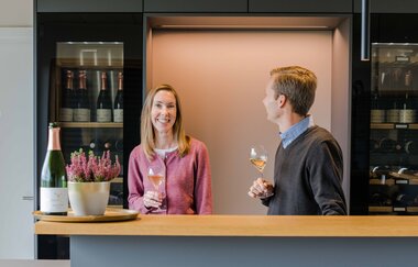 Theke | Wein und Sektgut Hirschmüller | Lauffen | © NZT