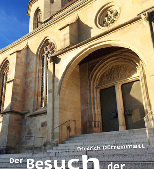 Kirchengebäude mit Treppe und Schriftzug 'Der Besuch der alten Dame'. | © Stadtverwaltung Vaihingen an der Enz