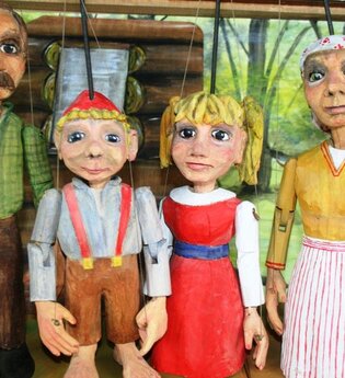 4 Marionettenfiguren Hänsel und Gretel | © Werkstattbühne Helmstadt