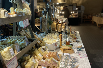 Kunsthandwerk  mit Seife beim Weihnachtszaubermarkt auf dem Weingut Vincon-Zerrer | © Weingut Vincon-Zerrer