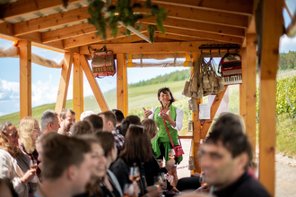 Hoch auf dem gelben Wagen | © Jakobshof Lehr
