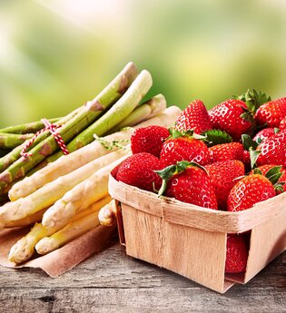 Spargel, Erdbeeren und Wein | Busgruppenprogramm | © Neckar-Zaber-Tourismus e.V.