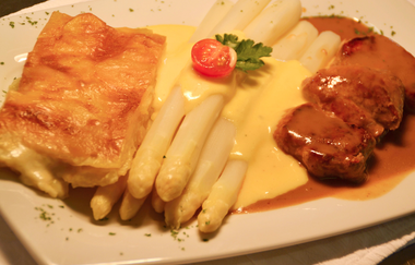 Spargel, Erdbeeren und Wein | Busgruppenprogramm | © Neckar-Zaber-Tourismus e.V.