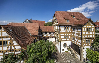 Tugendhaft und Wohlgeboren - Kostümführung Hanna Hornmold | © Land der 1000 Hügel - Kraichgau-Stromberg