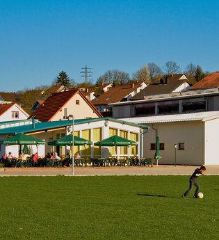 "FSV Treff" Clubhausgaststätte Kraichtal-Bahnbrücken | © Land der 1000 Hügel - Kraichgau-Stromberg