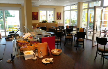 Theke mit Cafébereich | Bäckerei & Café Bürk | Brackenheim | © Neckar-Zaber-Tourismus e.V.