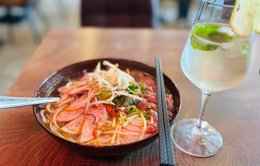 Bạn Tôi Vietnamese Restaurant