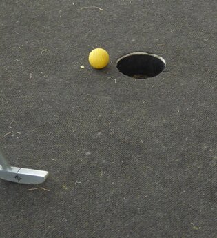 Minigolf auf der Neckarwiese in Ladenburg | © Landratsamt Rhein-Neckar-Kreis