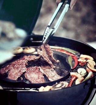 Möbel Schott Koch-Grill-Erlebnis | © Nolte Küchen, Weber Grill, Möbel Schott, Fotolia.com