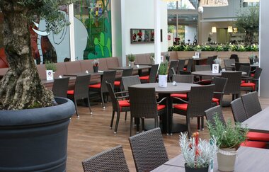 Café Sagenhaft im Pflanzencenter Mauk | Sitzbereich | © Neckar-Zaber-Tourismus e.V.