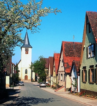 Hugenotten- und Waldenserpfad - Teilstrecke Mühlacker-Kraichtal (31,6 km) | © Land der 1000 Hügel - Kraichgau-Stromberg