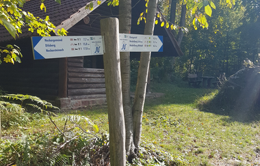 Rastmöglichkeit am Neckarsteig / Odenwald | © Touristikgemeinschaft Odenwald e.V.