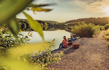 Genuss am See | Weinerlebnisführung im Naturpark Stromberg-Heuchelberg mit Heide Bezner | © Touristikgemeinschaft HeilbronnerLand e.V.